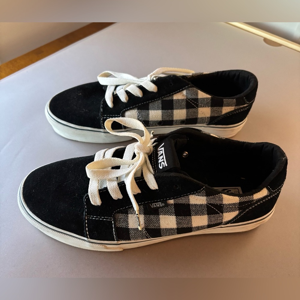Vans Black and White Plaid Lace Up Sneakers, Women’s size 10